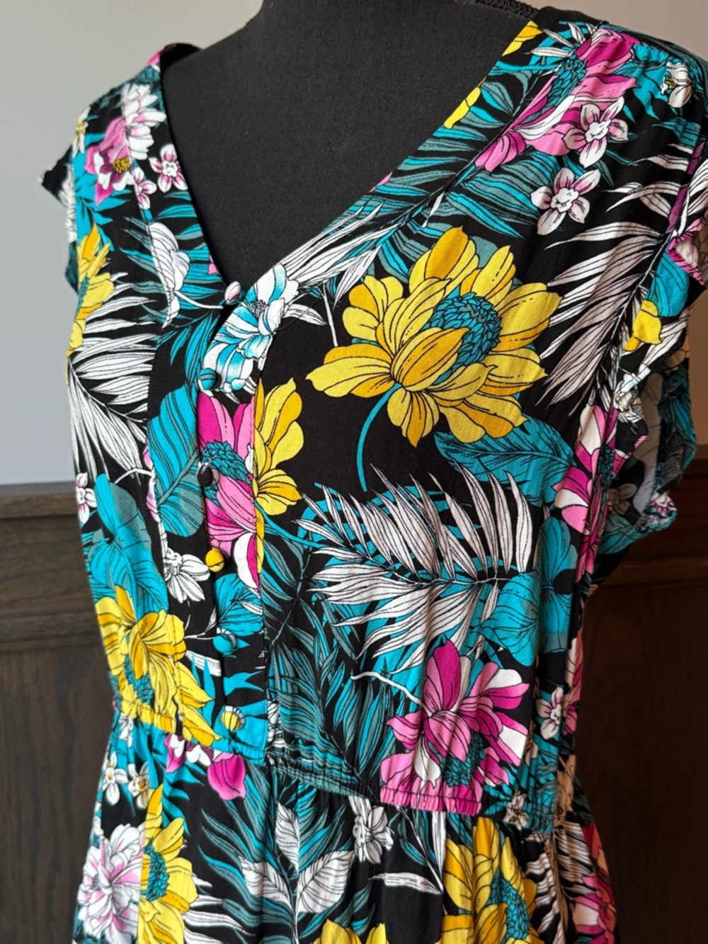 a.n.a Black Floral V-Neck Midi Dress with Yellow & Teal Blooms 16 EUC - Picture 2 of 7